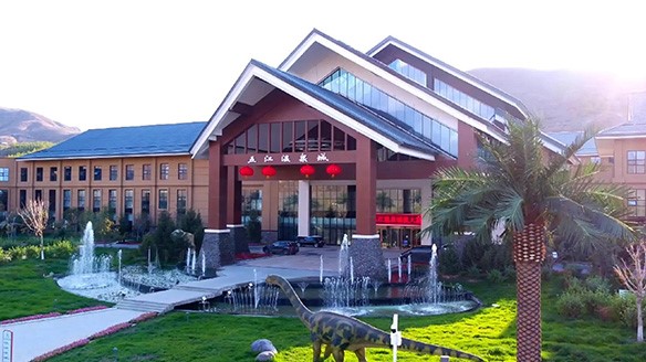 bb电子天山投资情真意切帮乡邻